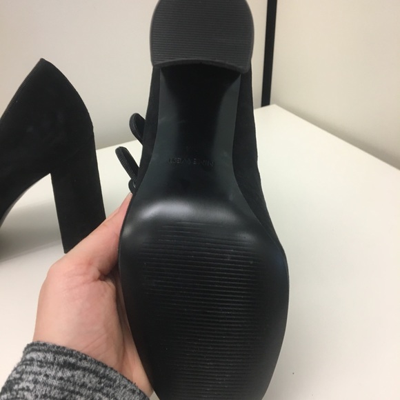 Suede Mary-Jane Pumps - Picture 3 of 4